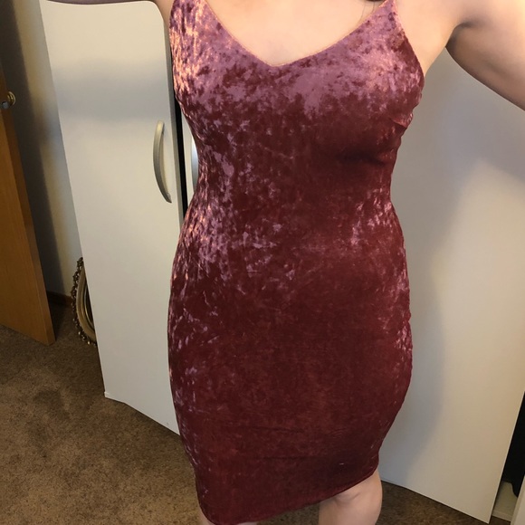 Velvety rose colored dress! - Picture 2 of 4